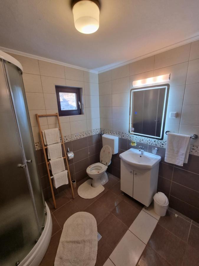 Apartments Luka ラコヴィツァ エクステリア 写真