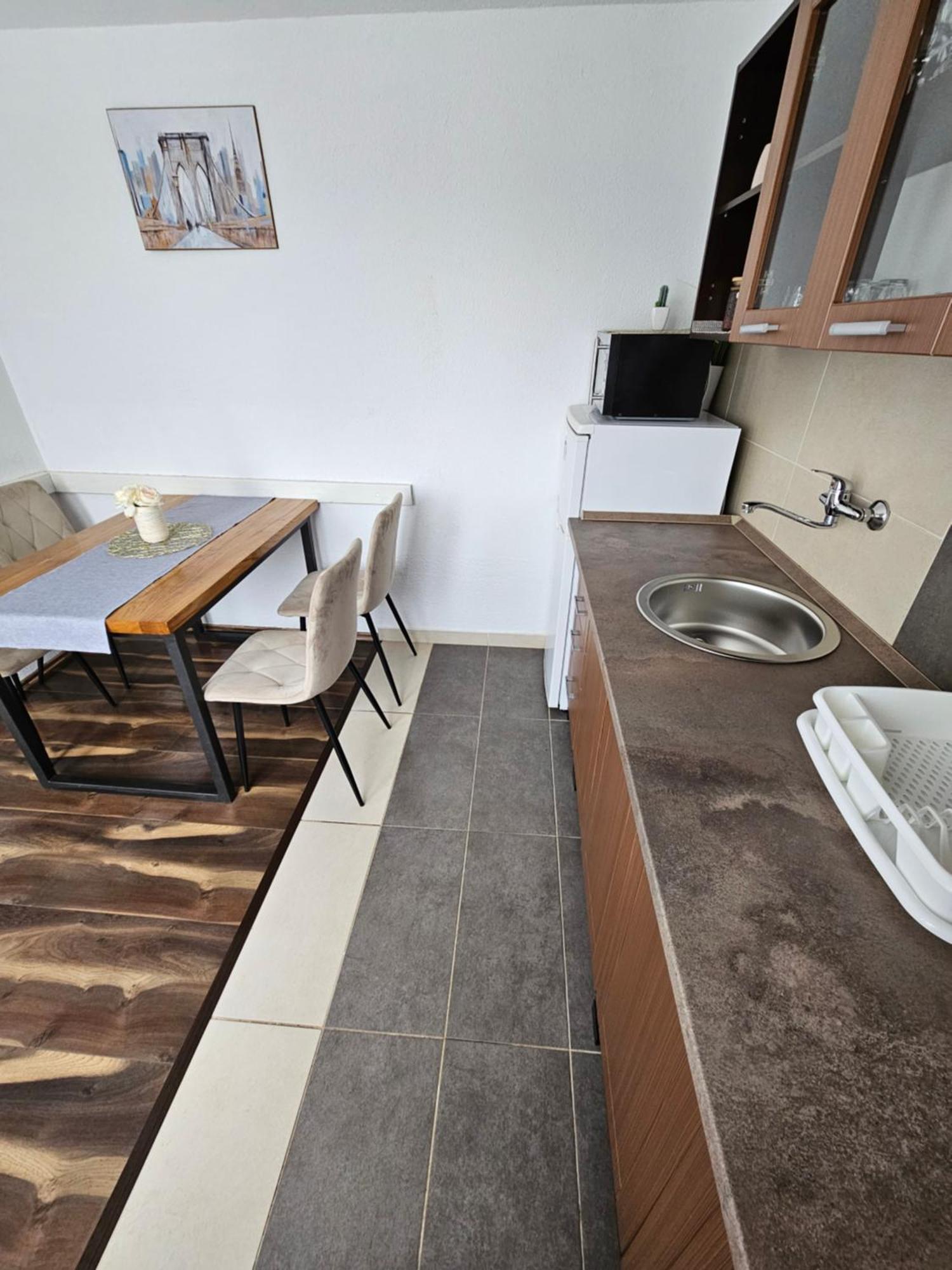 Apartments Luka ラコヴィツァ エクステリア 写真